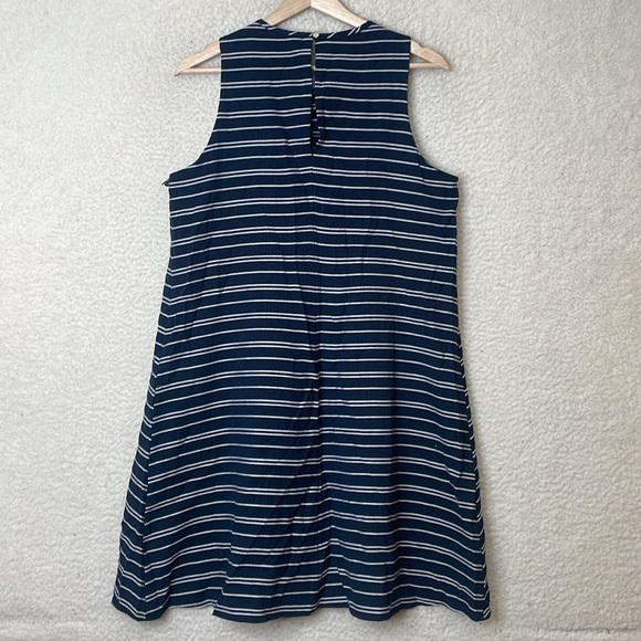 NWT Tommy Hilfiger Womens Navy Striped Sleeveless Keyhole Dress SIZE 8 - Picture 6 of 6